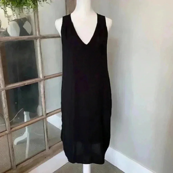 GAP V-Neck Sleeveless Dress - Picture 1 of 5